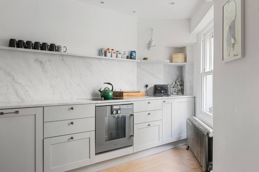 Apartamento Family House Up To 8ppl With Rooftop Terrace Londres
