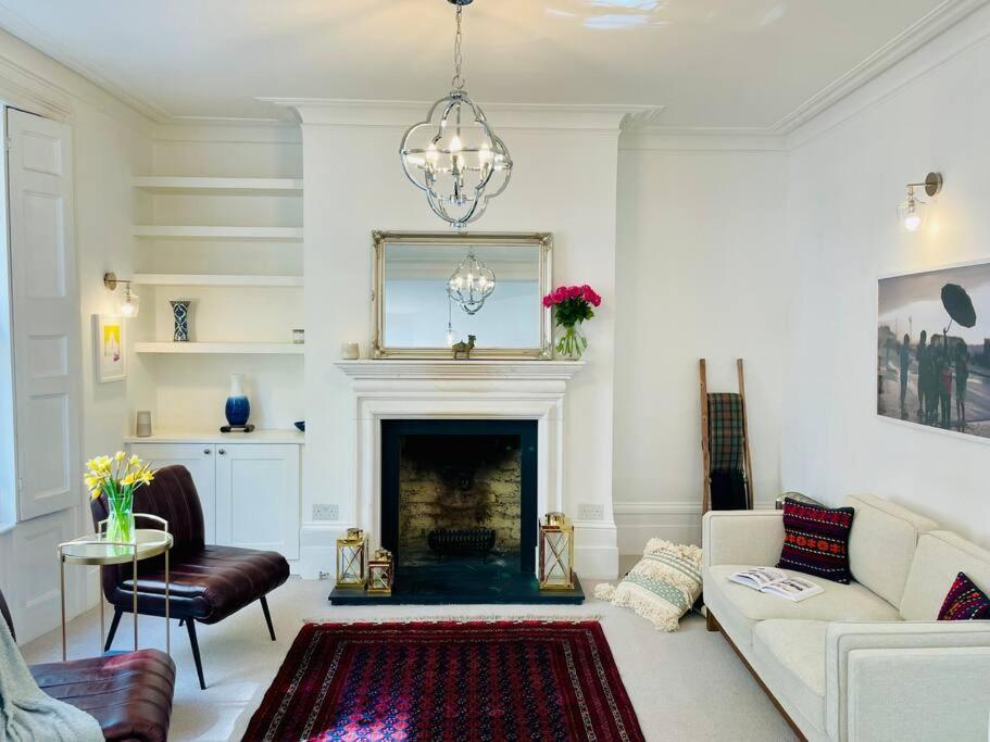 Apartamento Family House Up To 8ppl With Rooftop Terrace