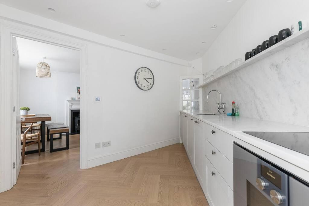 Family House Up To 8ppl With Rooftop Terrace Apartamento *