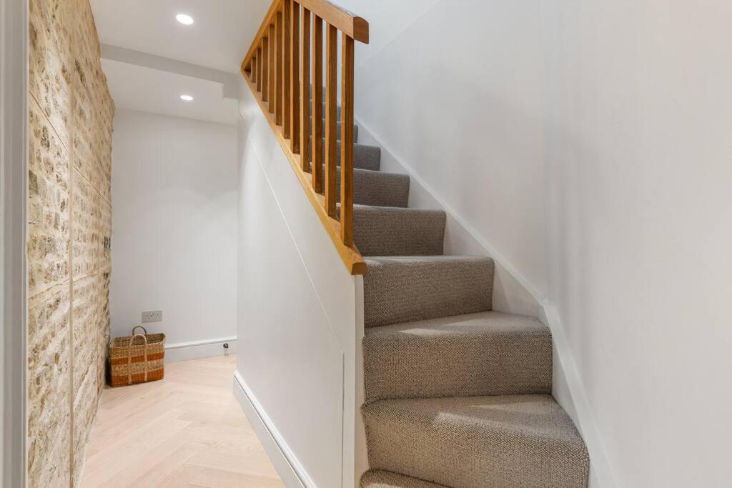 Family House Up To 8ppl With Rooftop Terrace * Londres